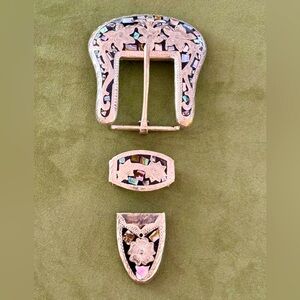 VINTAGE- ALPACA MEXICO SILVER ABALONE / MOTHER
OF PEARL INLAY BELT
BUCKLE 1-1/4”